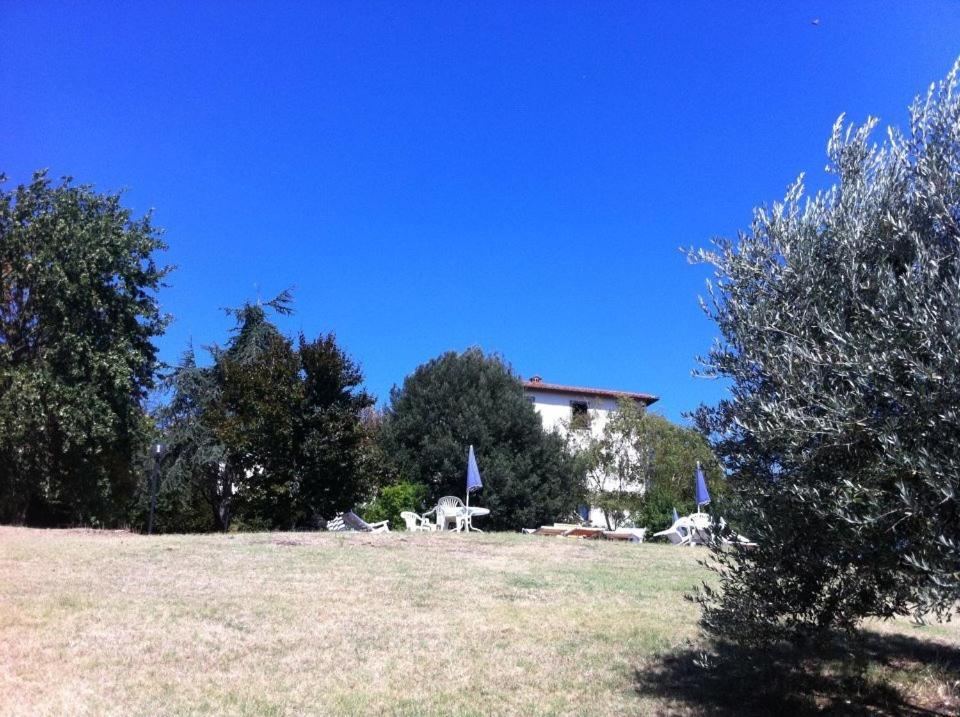 Agriturismo Il Palazzaccio Villa Galliano Exterior photo